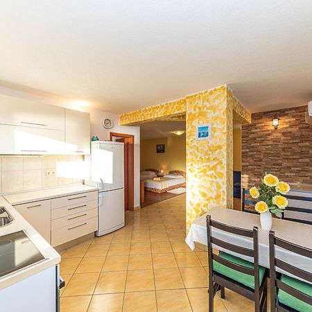 Rajcic Apartments Rogoznica  Phòng bức ảnh
