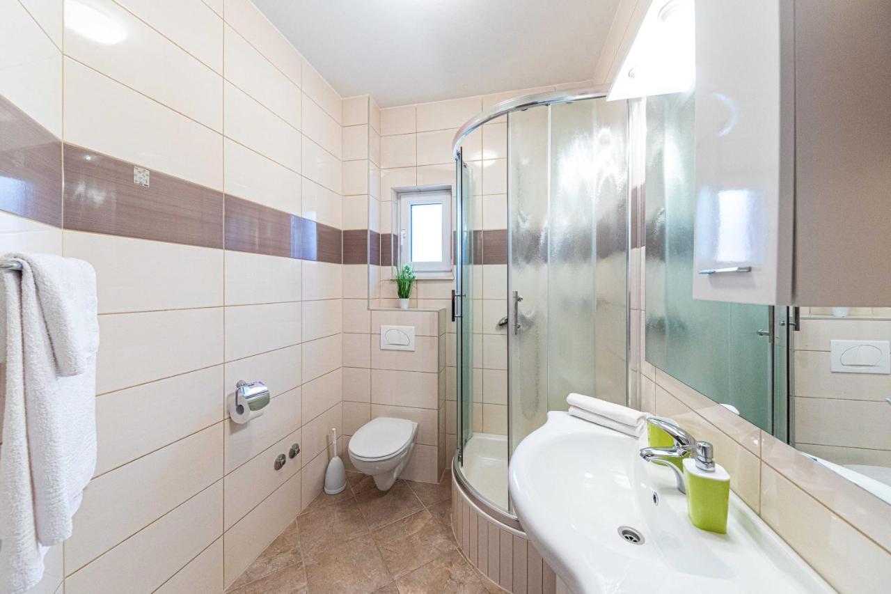 Rajcic Apartments Rogoznica  Ngoại thất bức ảnh