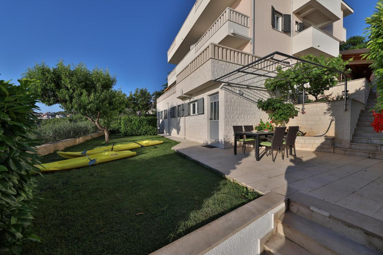 Rajcic Apartments Rogoznica  Ngoại thất bức ảnh