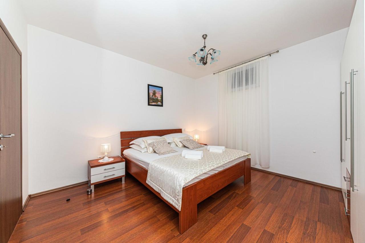 Rajcic Apartments Rogoznica  Ngoại thất bức ảnh